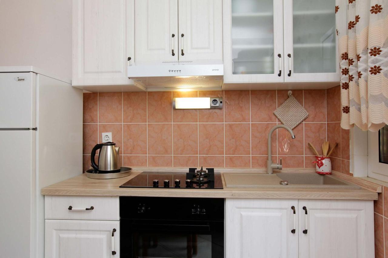 Apartmani Doro Vela Luka Ngoại thất bức ảnh